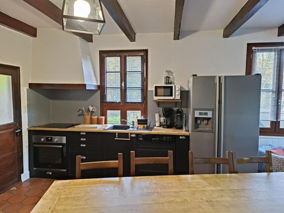 Maison De A La Campagne * Boisset (Cantal)